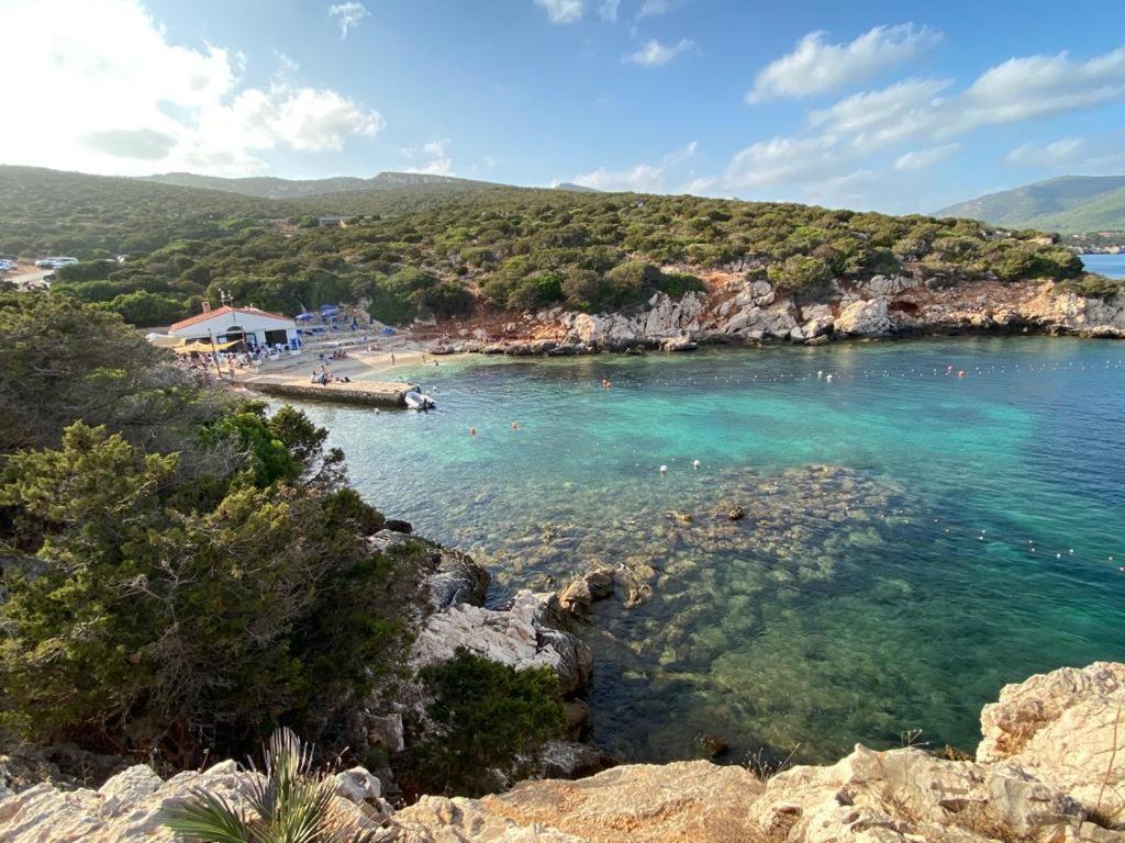 Arenosu a pochi Km dalle spiagge Fertilia Esterno foto